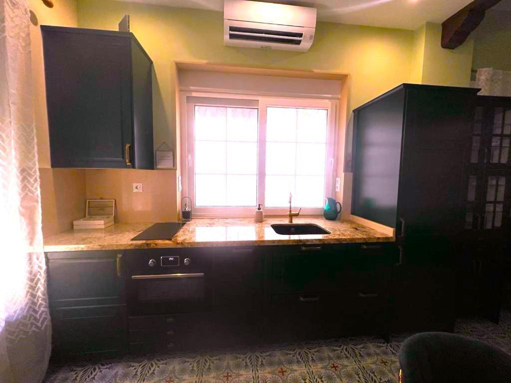 Esmeralda Apartment With Free Private Underground Parking บาเลนเซีย ภายนอก รูปภาพ