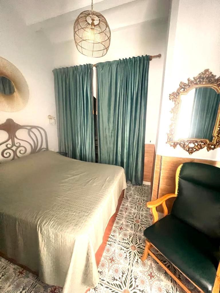 Esmeralda Apartment With Free Private Underground Parking บาเลนเซีย ภายนอก รูปภาพ